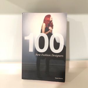 Paperback- 100 New Fashion Designers